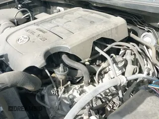 2018 Toyota Tundra SR5 with VIN 5TFDM5F18JX074794, listed as a IAAI auction lot 43438383 with 109,066 mi miles and . Bid and sale history available at DreamBid. Image 19.