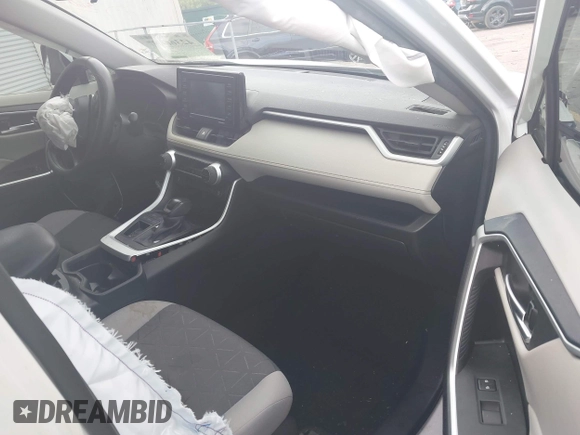 2021 Toyota RAV4 XLE with VIN 2T3W1RFV2MW146030, listed as a IAAI auction lot 42366687 with 88,889 mi miles and . Bid and sale history available at DreamBid. Image 5.