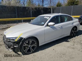 2021 BMW 3 Series 330i xDrive z VIN 3MW5R7J01M8B91505, wystawiony jako Copart lot #49873455 z przebiegiem 16 849 mil mil oraz Szkoda całkowita • Salvage title. Historia ofert i sprzedaży dostępna na DreamBid. Obrazek 1.