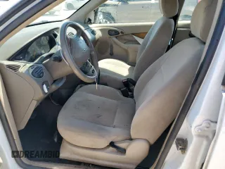 2000 Ford Focus SE with VIN 1FAFP36P0YW247559, listed as a Copart auction lot 60351255 with 107,774 mi miles and Clean title. Bid and sale history available at DreamBid. Image 7.