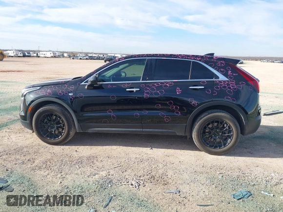 2020 Cadillac XT4 FWD Luxury z VIN 1GYAZAR48LF151119, wystawiony jako IAAI lot #41327430 z przebiegiem 62 704 mil mil oraz . Historia ofert i sprzedaży dostępna na DreamBid. Obrazek 14.