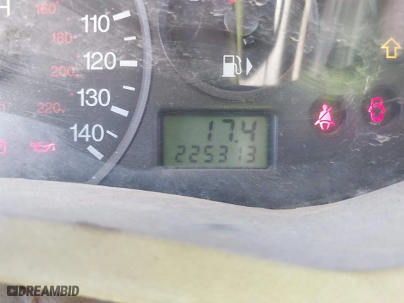 2007 Ford Focus S with VIN 1FAFP34NX7W298342, listed as a IAAI auction lot 41914853 with 225,313 mi miles. Bid and sale history available at carsss.com. Image 7.