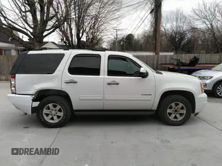 2013 GMC Yukon SLT with VIN 1GKS2CE09DR238626, listed as a IAAI auction lot 41758168 with 170,371 mi miles. Bid and sale history available at carsss.com. Image 13.