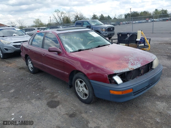 1997 Toyota Avalon XL with VIN 4T1BF12B5VU185685, listed as a IAAI auction lot 42037605 with 150,999 mi miles. Bid and sale history available at carsss.com. Image 1.