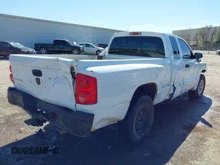 2006 Dodge Dakota ST with VIN 1D7HE22KX6S626639, listed as a IAAI auction lot 41791468 with 181,327 mi miles and . Bid and sale history available at DreamBid. Image 4.