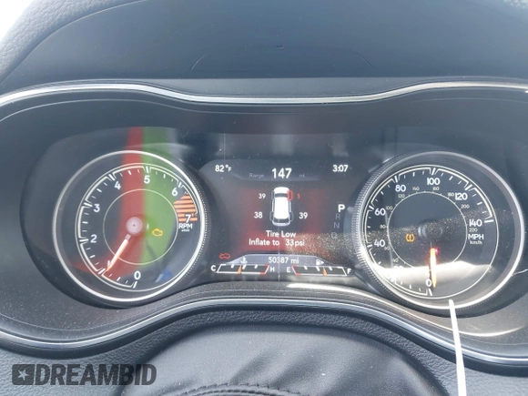 2019 Jeep Cherokee Limited z VIN 1C4PJLDB5KD469816, wystawiony jako IAAI lot #42245187 z przebiegiem 50 387 mil mil oraz . Historia ofert i sprzedaży dostępna na DreamBid. Obrazek 7.