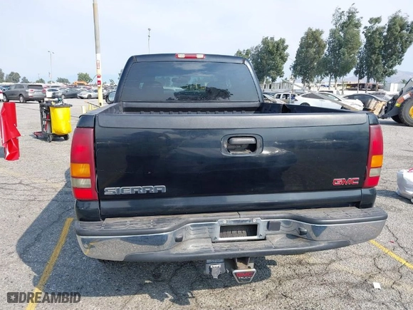 2002 GMC Sierra 1500HD SLE with VIN 1GTGC13U12F134493, listed as a IAAI auction lot 40392044 with NaN miles. Bid and sale history available at carsss.com. Image 16.