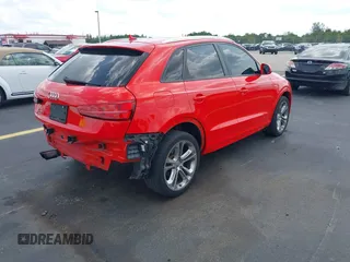 2018 Audi Q3 Premium z VIN WA1BCCFS1JR005466, wystawiony jako IAAI lot #42326910 z przebiegiem 78 497 mil mil oraz . Historia ofert i sprzedaży dostępna na DreamBid. Obrazek 4.