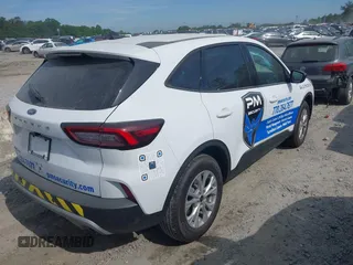 2025 Ford Escape Active z VIN 1FMCU0GNXSUA45604, wystawiony jako IAAI lot #42136960 z przebiegiem 4 161 mil mil oraz . Historia ofert i sprzedaży dostępna na DreamBid. Obrazek 4.