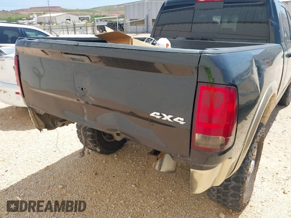 2011 Dodge Ram 2500 SLT with VIN 3D7UT2HLXBG567940, listed as a IAAI auction lot 42113785 with 341,355 mi miles. Bid and sale history available at carsss.com. Image 6.