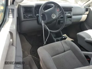 2003 Volkswagen EuroVan MV с VIN WV2MB47033H038192, выставлен на аукционе Copart как лот 67783954 с пробегом 176 595 миль миль и Списание • Salvage title. История ставок и продаж доступна на DreamBid. Изображение 8.