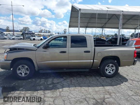 2007 Dodge Dakota SLT with VIN 1D7HE48N47S144084, listed as a IAAI auction lot 41798243 with 190,248 mi miles and . Bid and sale history available at carsss.com. Image 14.