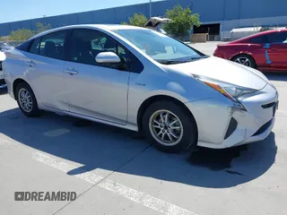 2016 Toyota Prius Four with VIN JTDKARFUXG3522938, listed as a IAAI auction lot 41979955 with 67,576 mi miles. Bid and sale history available at carsss.com. Image 1.