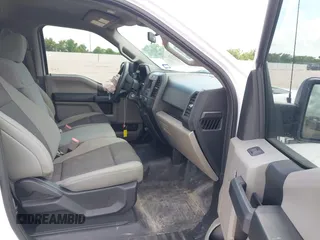 2020 Ford F-150 XL с VIN 1FTMF1CB7LKF05271, выставлен на аукционе IAAI как лот 42667581 с пробегом 64 742 миль миль и . История ставок и продаж доступна на DreamBid. Изображение 5.