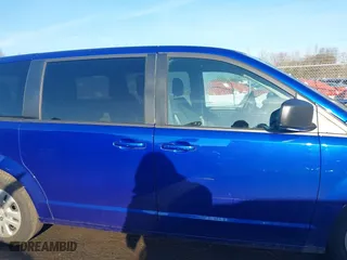2018 Dodge Grand Caravan SE with VIN 2C4RDGBG8JR363409, listed as a IAAI auction lot 41129214 with 101,143 mi miles. Bid and sale history available at carsss.com. Image 13.