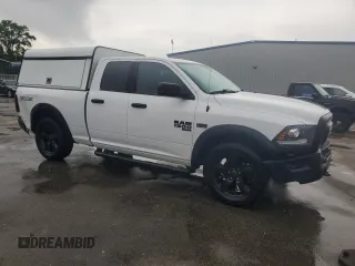 2020 Ram 1500 Big Horn z VIN 1C6RR6GT3LS147557, wystawiony jako Copart lot #53904665 z przebiegiem 68 381 mil mil oraz Szkoda całkowita • Salvage title. Historia ofert i sprzedaży dostępna na DreamBid. Obrazek 4.