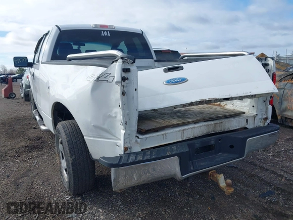 2006 Ford F-150 STX with VIN 1FTRX14W86NB32815, listed as a IAAI auction lot 41909527 with 310,653 mi miles. Bid and sale history available at carsss.com. Image 6.