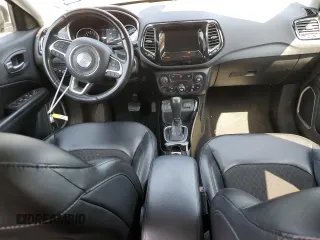 2020 Jeep Compass Latitude with VIN 3C4NJCBB8LT166292, listed as a Copart auction lot 59352365 with 81,397 mi miles and Salvage title. Bid and sale history available at DreamBid. Image 8.