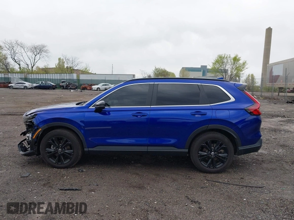 2025 Honda CR-V Sport Touring with VIN 2HKRS6H99SH807839, listed as a IAAI auction lot 42029547 with 5,979 mi miles and . Bid and sale history available at DreamBid. Image 15.