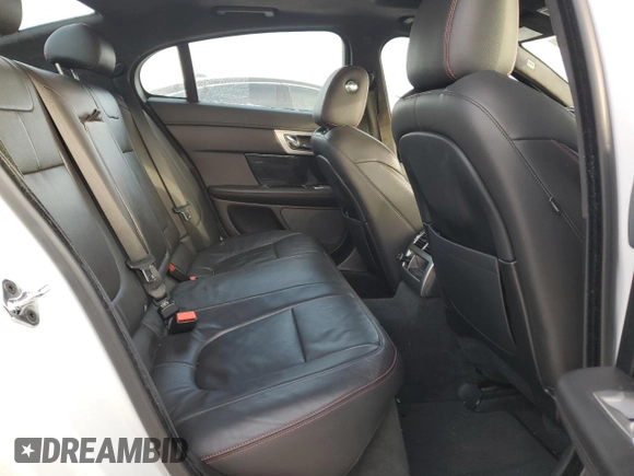 2015 Jaguar XF V6 Portfolio with VIN SAJWJ0FF5F8U62617, listed as a Copart auction lot 42357575 with 59,924 mi miles and Salvage Title. Bid and sale history available at carsss.com. Image 10.