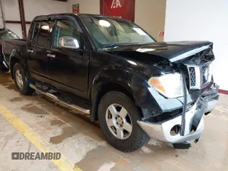 2006 Nissan Frontier SE z VIN 1N6AD07W66C442031, wystawiony jako IAAI lot #41723302 z przebiegiem 172 384 mil mil oraz . Historia ofert i sprzedaży dostępna na DreamBid. Obrazek 1.