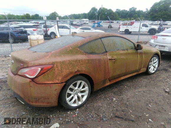 2013 Hyundai Genesis Coupe Premium z VIN KMHHT6KD5DU090317, wystawiony jako IAAI lot #42353888 z przebiegiem 156 637 mil mil oraz . Historia ofert i sprzedaży dostępna na DreamBid. Obrazek 4.