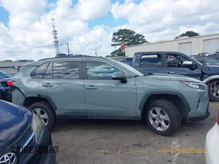 2019 Toyota RAV4 XLE with VIN 2T3W1RFV3KW056351, listed as a IAAI auction lot 42011662 with 64,634 mi miles. Bid and sale history available at carsss.com. Image 13.