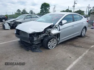 2020 Hyundai Elantra SE z VIN 5NPD74LF8LH500998, wystawiony jako IAAI lot #42266450 z przebiegiem 25 320 mil mil oraz . Historia ofert i sprzedaży dostępna na DreamBid. Obrazek 2.