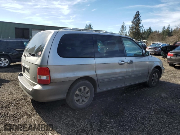 2004 Kia Sedona LX with VIN KNDUP131646582289, listed as a Copart auction lot 47321625 with 207,453 mi miles and Salvage Title. Bid and sale history available at carsss.com. Image 3.