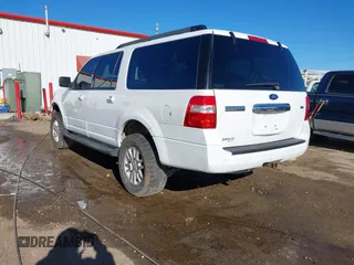 2013 Ford Expedition EL XLT with VIN 1FMJK1J58DEF12950, listed as a IAAI auction lot 40992286 with 185,786 mi miles. Bid and sale history available at carsss.com. Image 3.