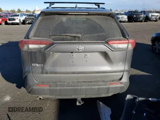 2021 Toyota RAV4 LE with VIN 2T3G1RFV9MC246602, listed as a Copart auction lot 86204174 with 42,485 mi miles and Salvage Title. Bid and sale history available at carsss.com. Image 6.