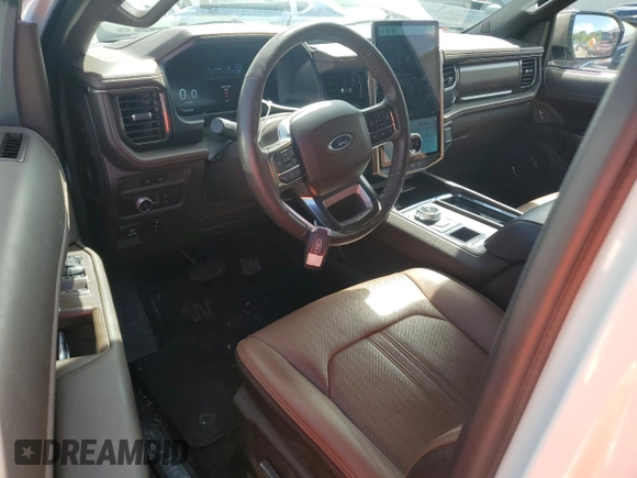 2022 Ford Expedition King Ranch с VIN 1FMJU1NT0NEA02418, выставлен на аукционе Copart как лот 74466054 с пробегом 36 689 миль миль и На запчасти • Non repairable. История ставок и продаж доступна на DreamBid. Изображение 8.