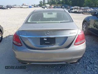2016 Mercedes-Benz C 300 Luxury с VIN 55SWF4KB5GU115010, выставлен на аукционе IAAI как лот 42685752 с пробегом 62 483 миль миль и . История ставок и продаж доступна на DreamBid. Изображение 16.