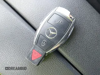 2010 Mercedes-Benz GLK 350 z VIN WDCGG8HB2AF317706, wystawiony jako IAAI lot #42214432 z przebiegiem 159 922 mil mil oraz . Historia ofert i sprzedaży dostępna na DreamBid. Obrazek 11.