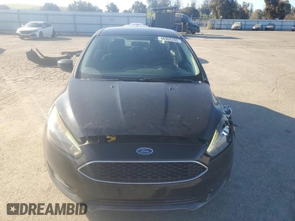 2018 Ford Focus SE with VIN 1FADP3F21JL288026, listed as a Copart auction lot 46908205 with 70,739 mi miles and Salvage Title. Bid and sale history available at carsss.com. Image 5.