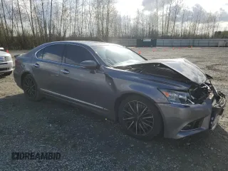 2014 Lexus LS 460 z VIN JTHBL5EF3E5125562, wystawiony jako Copart lot #51831755 z przebiegiem 85 171 mil mil oraz Szkoda całkowita • Salvage title. Historia ofert i sprzedaży dostępna na DreamBid. Obrazek 4.