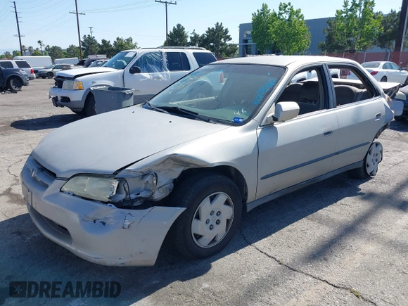 1998 Honda Accord LX z VIN 1HGCG1642WA065770, wystawiony jako IAAI lot #42278962 z przebiegiem 358 127 mil mil oraz . Historia ofert i sprzedaży dostępna na DreamBid. Obrazek 2.
