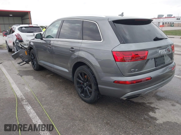 2017 Audi Q7 Premium Plus with VIN WA1LAAF70HD004911, listed as a IAAI auction lot 41910833 with 120,506 mi miles and . Bid and sale history available at DreamBid. Image 3.