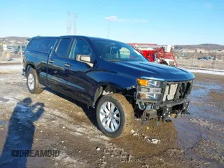 2019 Chevrolet Silverado 1500 Custom with VIN 1GCRYBEH4KZ345976, listed as a IAAI auction lot 41622043 with 102,321 mi miles and . Bid and sale history available at DreamBid. Image 1.