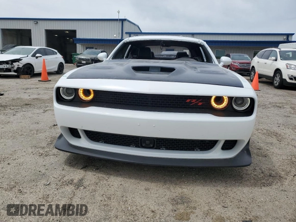 2023 Dodge Challenger R/T Scat Pack z VIN 2C3CDZFJ9PH625657, wystawiony jako Copart lot #56587905 z przebiegiem 7 147 mil mil oraz Szkoda całkowita • Salvage title. Historia ofert i sprzedaży dostępna na DreamBid. Obrazek 5.