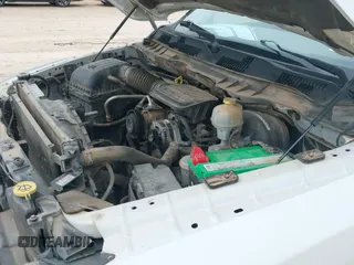 2011 Ram 1500 ST z VIN 3D7JB1EK0BG531606, wystawiony jako IAAI lot #41588384 z przebiegiem 169 392 mil mil oraz . Historia ofert i sprzedaży dostępna na DreamBid. Obrazek 14.