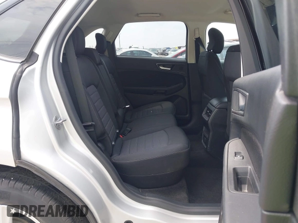 2018 Ford Edge SE z VIN 2FMPK3G97JBC12114, wystawiony jako IAAI lot #42277784 z przebiegiem 56 439 mil mil oraz . Historia ofert i sprzedaży dostępna na DreamBid. Obrazek 8.