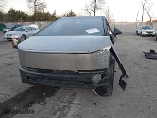 2024 Tesla Cybertruck with VIN 7G2CEHED7RA015449, listed as a IAAI auction lot 40761545 with 9,329 mi miles. Bid and sale history available at carsss.com. Image 6.
