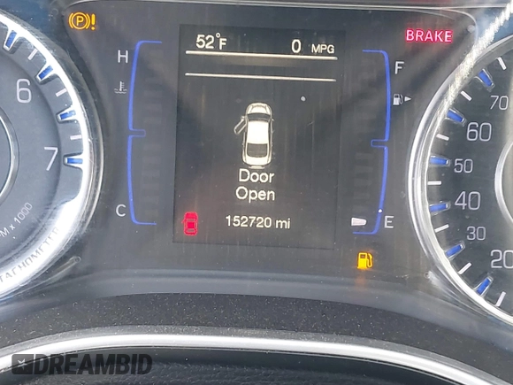 2016 Chrysler 200 Limited with VIN 1C3CCCAB8GN164345, listed as a IAAI auction lot 41753168 with 152,720 mi miles. Bid and sale history available at carsss.com. Image 15.