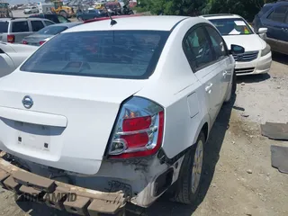 2008 Nissan Sentra S с VIN 3N1AB61E98L726694, выставлен на аукционе IAAI как лот 42296413 с пробегом 180 751 миль миль и . История ставок и продаж доступна на DreamBid. Изображение 4.