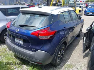 2019 Nissan Kicks S with VIN 3N1CP5CU5KL517856, listed as a IAAI auction lot 41976015 with 30,908 mi miles and . Bid and sale history available at carsss.com. Image 4.