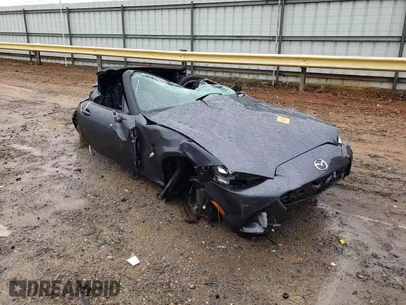 2016 Mazda MX-5 Miata Club z VIN JM1NDAC76G0116614, wystawiony jako Copart lot #56637115 z przebiegiem Nie podano mil oraz Szkoda całkowita • Salvage title. Historia ofert i sprzedaży dostępna na DreamBid. Obrazek 13.