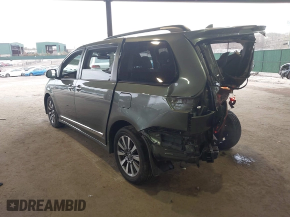 2018 Toyota Sienna XLE with VIN 5TDDZ3DC4JS200214, listed as a IAAI auction lot 41791876 with 49,842 mi miles. Bid and sale history available at carsss.com. Image 3.