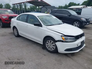 2014 Volkswagen Jetta S with VIN 3VW2K7AJXEM352426, listed as a IAAI auction lot 42681107 with 190,621 mi miles and . Bid and sale history available at DreamBid. Image 1.