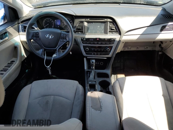 2016 Hyundai Sonata SE z VIN 5NPE24AF7GH365881, wystawiony jako Copart lot #49888055 z przebiegiem 181 106 mil mil oraz Szkoda całkowita • Salvage title. Historia ofert i sprzedaży dostępna na DreamBid. Obrazek 8.
